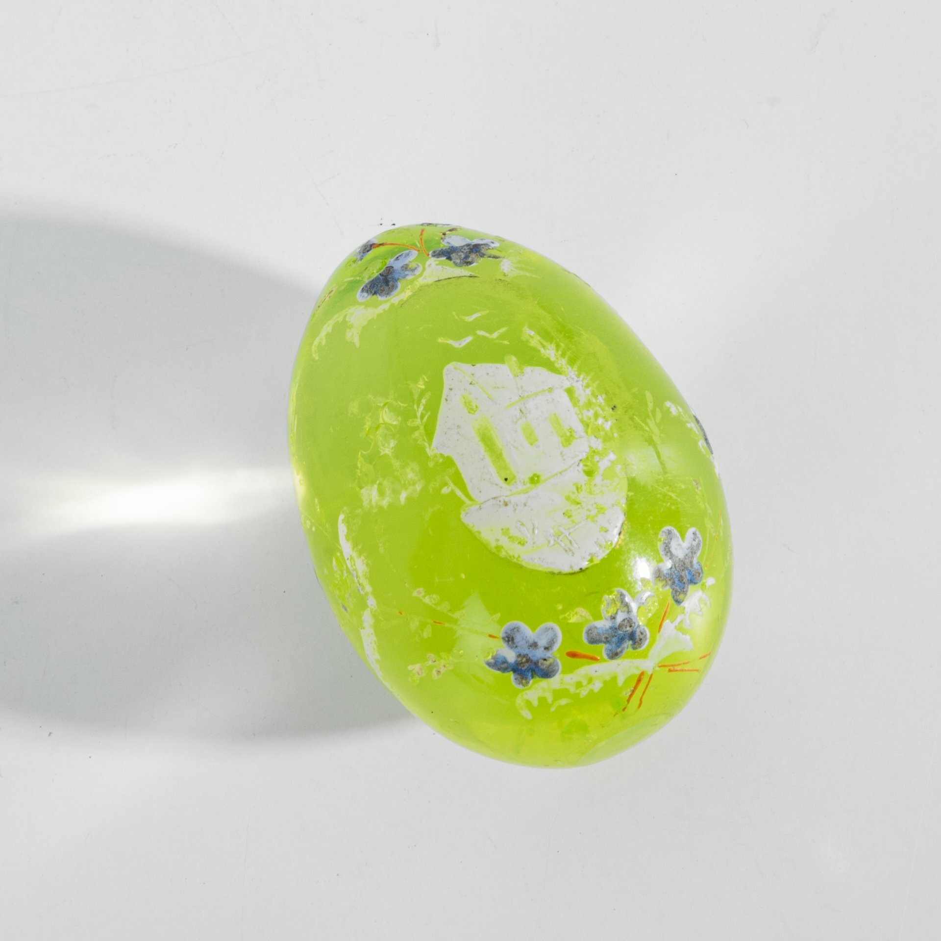Яйцо пасхальное из уранового стекла, стекло, эмали, Российская империя, 1880-1890 гг. - фотография № 1