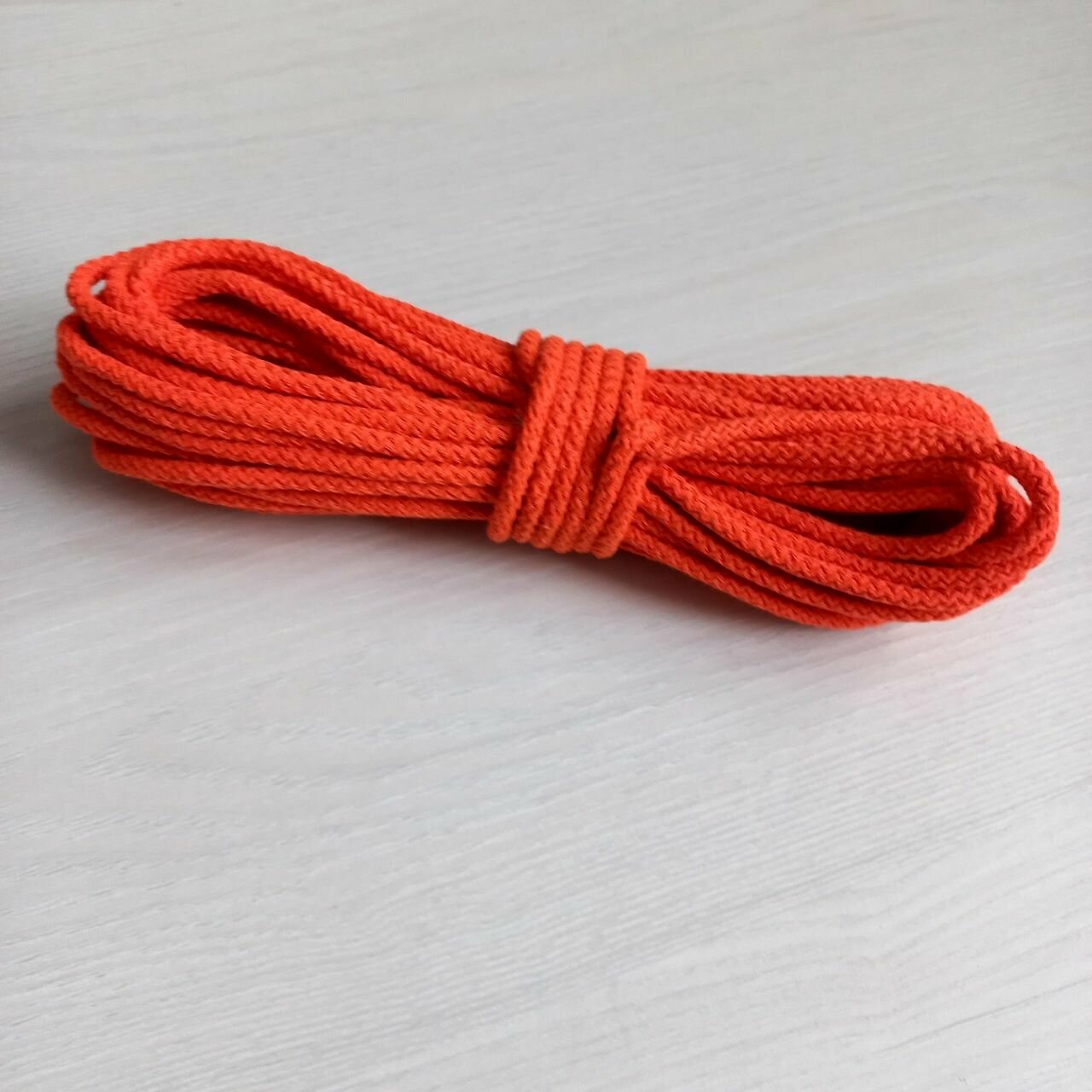 Веревка бытовая/шнур вязаный с сердечником 5мм /хозяйственно-бытовой - фотография № 2