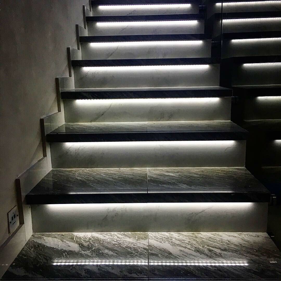 Комплект для автоматической подсветки 16 ступеней лестницы LightFusion серии LIGHT/16, бежевый - 2 - фотография № 9
