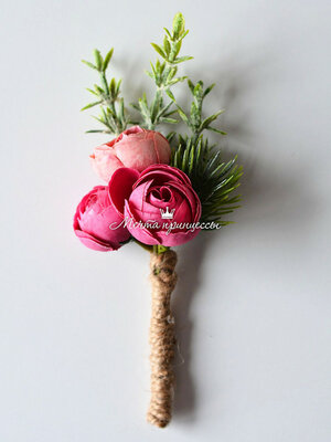Бутоньерка коллекция "Цветущий сад" с ранункулюсами розовая