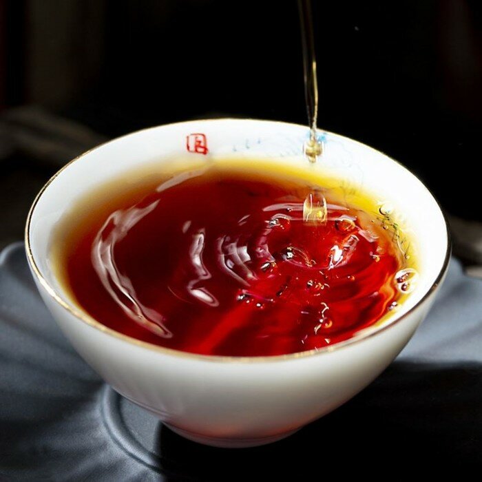 Китайский выдержанный чай "Шу Пуэр" 2016 год, блин, Менхай, 357 г (+ - 5 г) 7625220 - фотография № 6