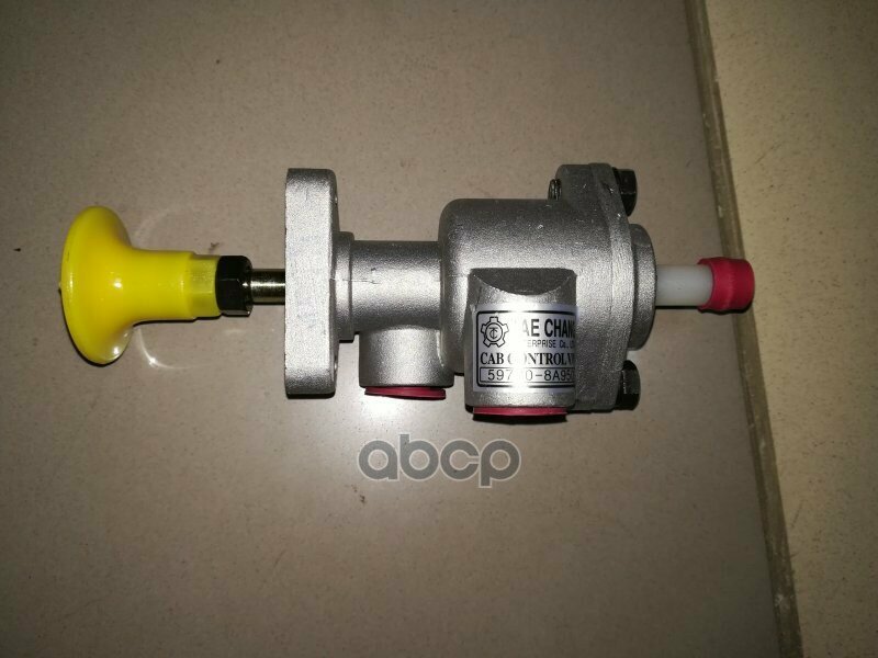 Кран Hyundai HD120,160,170,260,270 стояночного тормоза OE 684371 купить в Москве