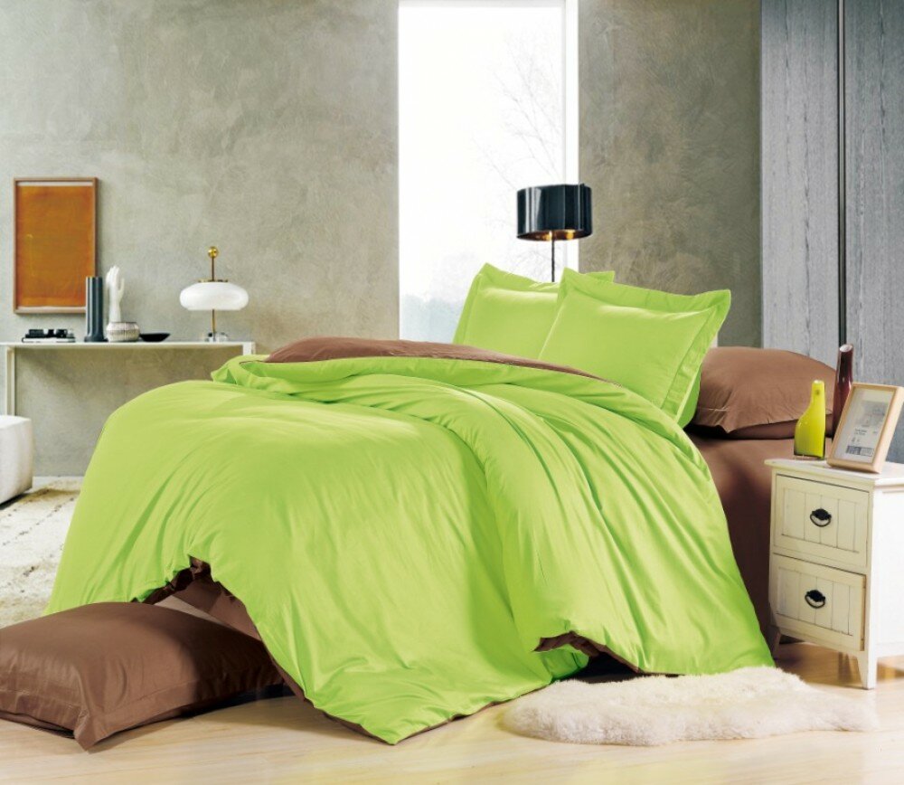 Семейный комплект постельного белья сатин однотонный зеленый с коричневым