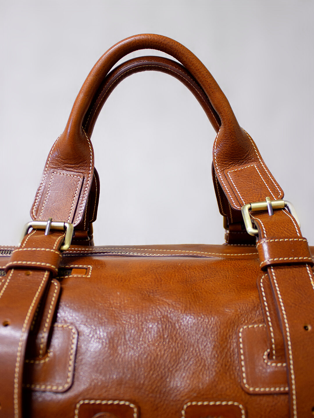 Дорожная спортивная сумка из натуральной кожи Bruno Bartello, D-0009, светло коричневая, клатч борсетка в комплекте - фотография № 10