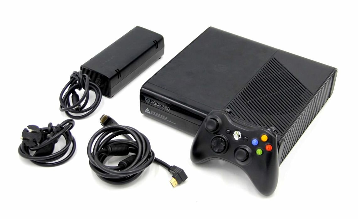 Игровая приставка Microsoft Xbox 360 E 4 ГБ HDD, без игр, черный