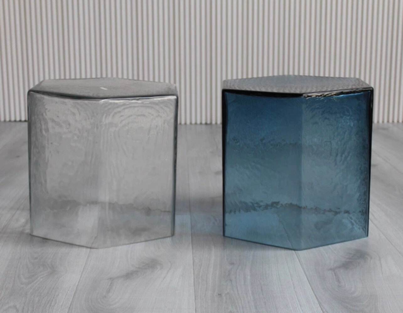 Glass tea table кофейный столик В итальянском стиле (голубой) - фотография № 4