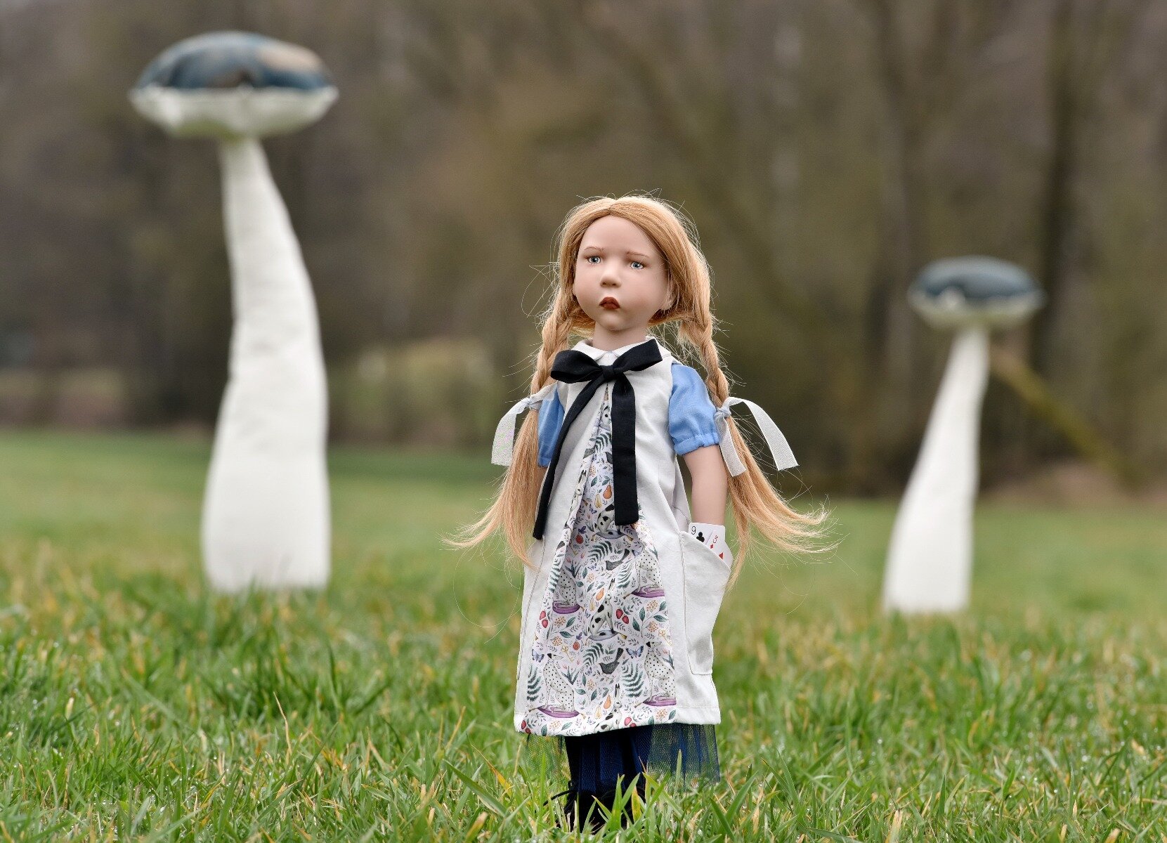 Кукла Zwergnase Alice in Wonderland (Цвергназе Алиса в Стране Чудес)