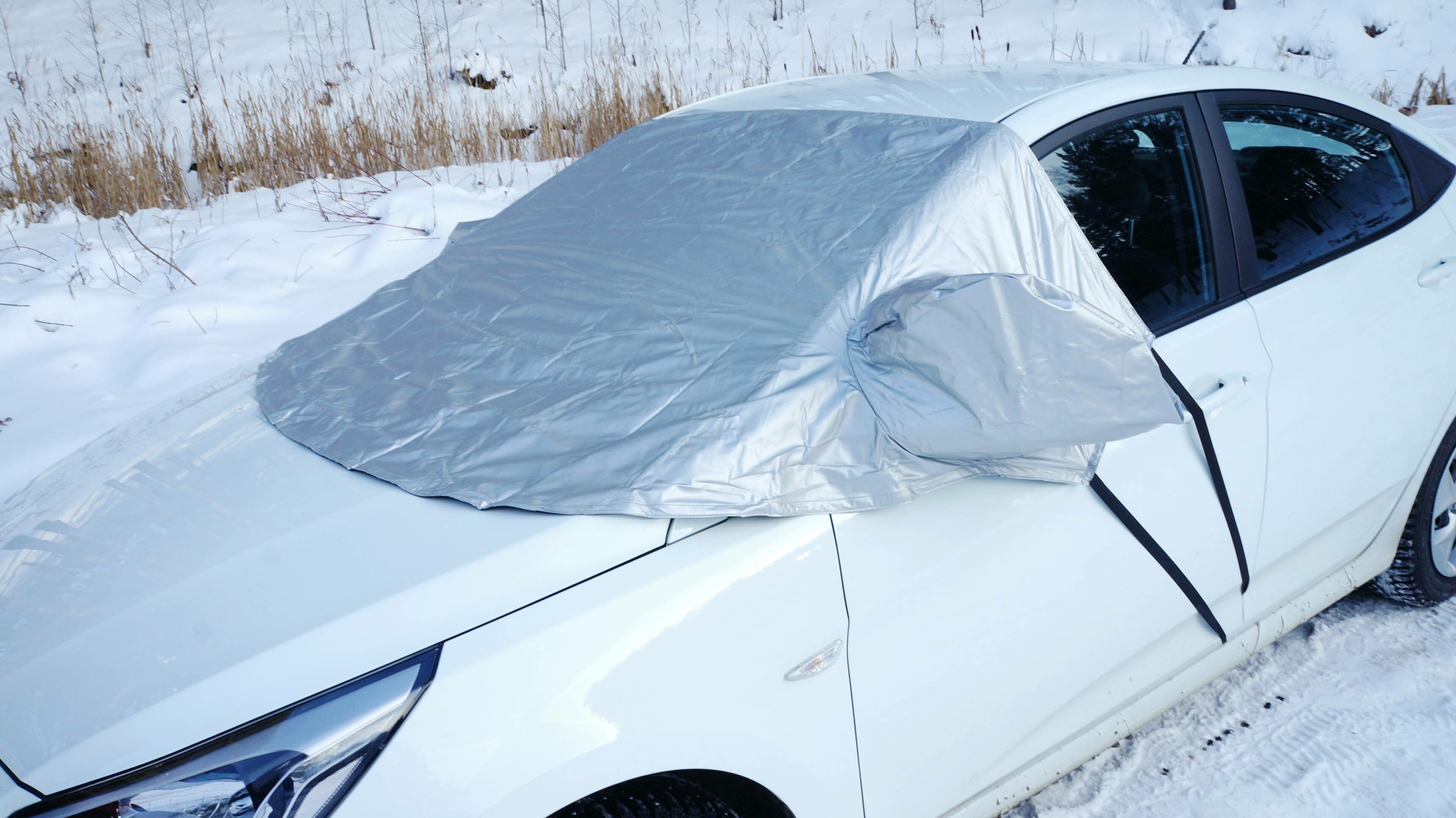 Защитный чехол на лобовое стекло, эконом для ВАЗ / Lada Приора седан