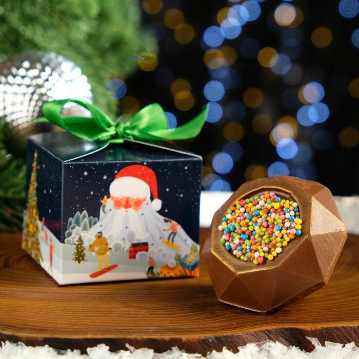 Шоколадная бомбочка с маршмеллоу "Новогодняя сказка", молочный шоколад, 40 г - фотография № 1