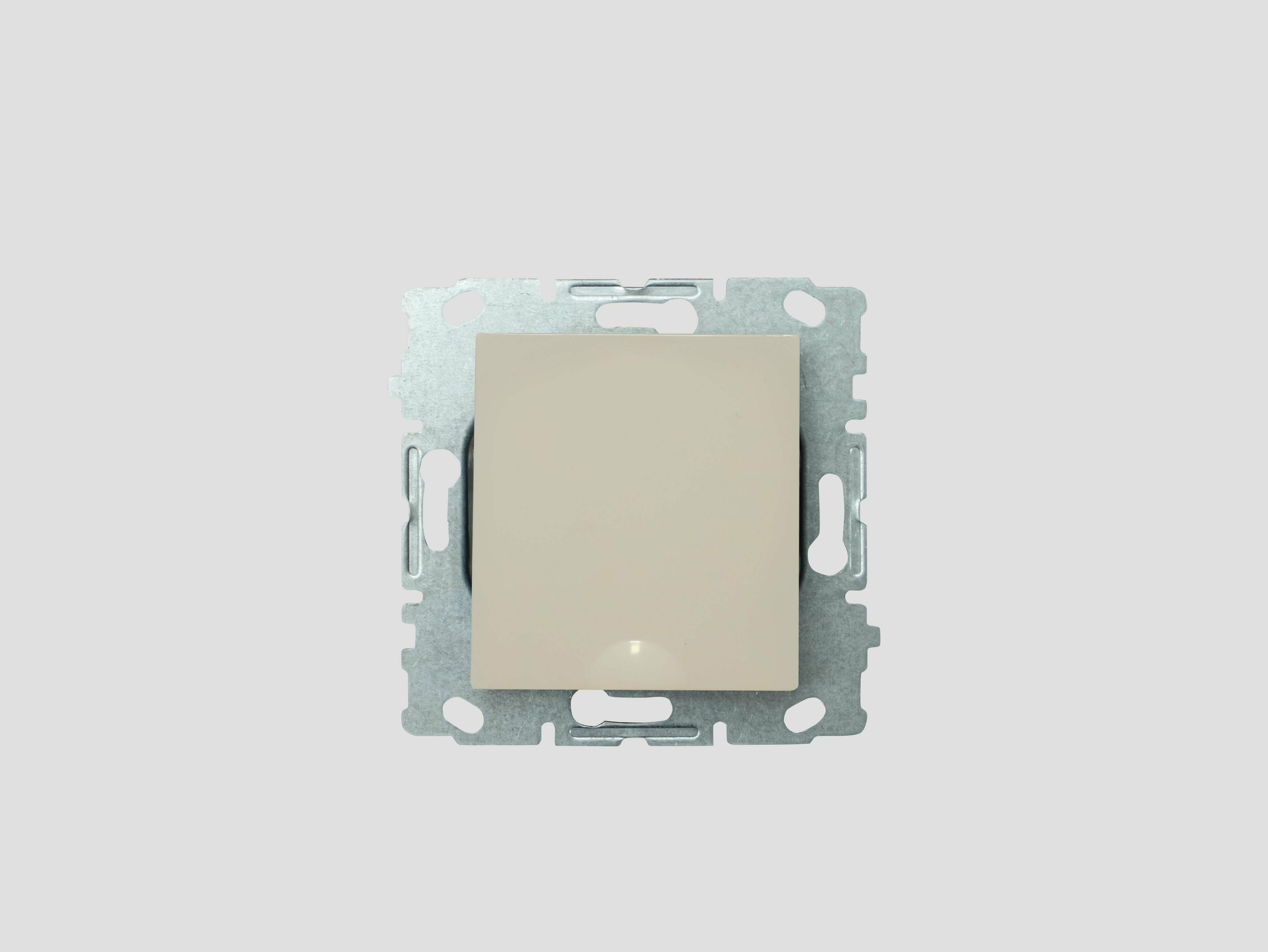 Розетка Vesta-Electric Cream одинарная с заземлением с крышкой без рамки - фотография № 2