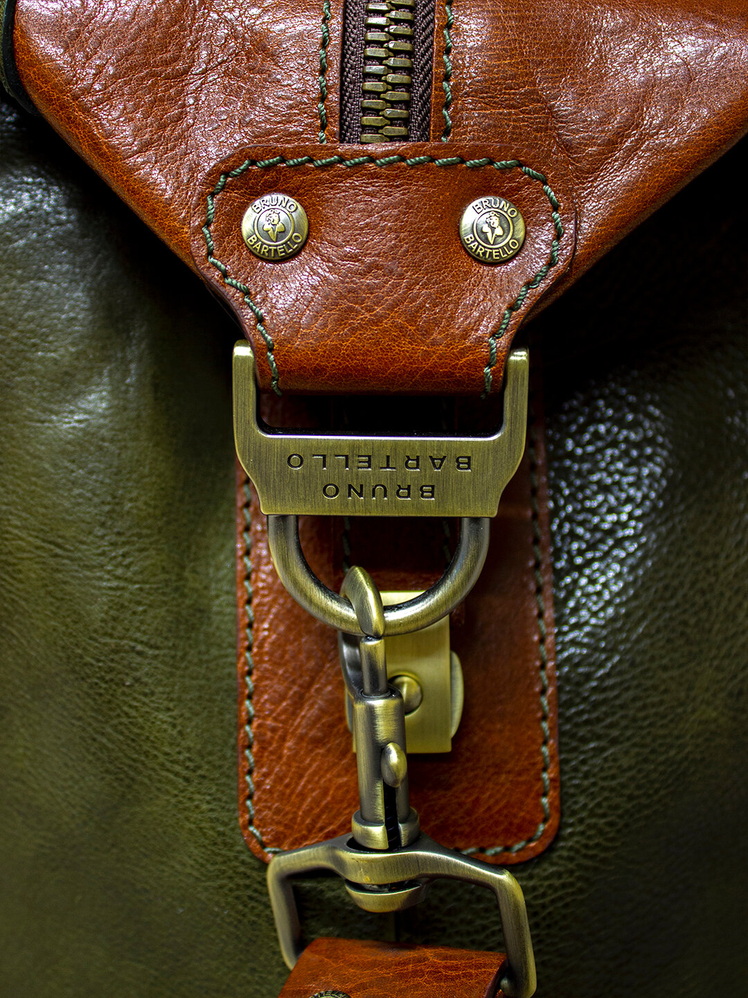 Дорожная сумка кожаная D-0014 Bruno Bartello, зеленый - фотография № 8