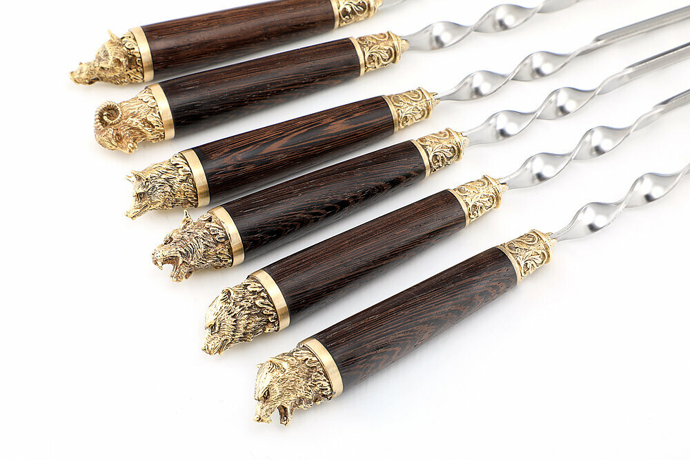 Подарочный мужской набор шампуров с деревянной ручкой MANS GIFT Дикие звери, 70 см, 6 шт, шампура в подарок мужчине на день рождения, без чехла - фотография № 3