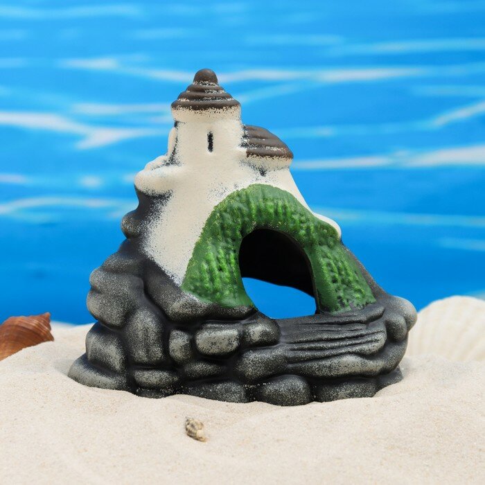 Декор для аквариума "Замок-юла на скале", керамический, 13 x 11 x 12 см - фотография № 1
