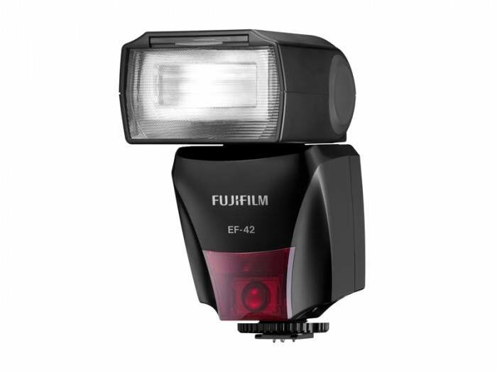 Вспышка Fujifilm EF-42 (TTL вспышка, ведущее число 42)