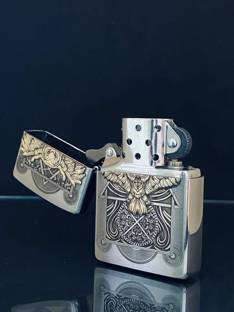 Зажигалка бензиновая Zippo(Armor) Сова Custom Хром с вставкой из латуни - фотография № 3