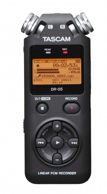 Tascam DR-05x - Ручной рекордер USB аудиоинтерфейс 24 бит/96 кГц 124х68 LCD дисплей стерео omni directional микрофон SPL 125 дБ Low Cut фильтр 40/80/120 Гц micro SDHC/SDXC порт питание 2 батареи АА USB порт опциональный БП Win/MacOSX/iOS