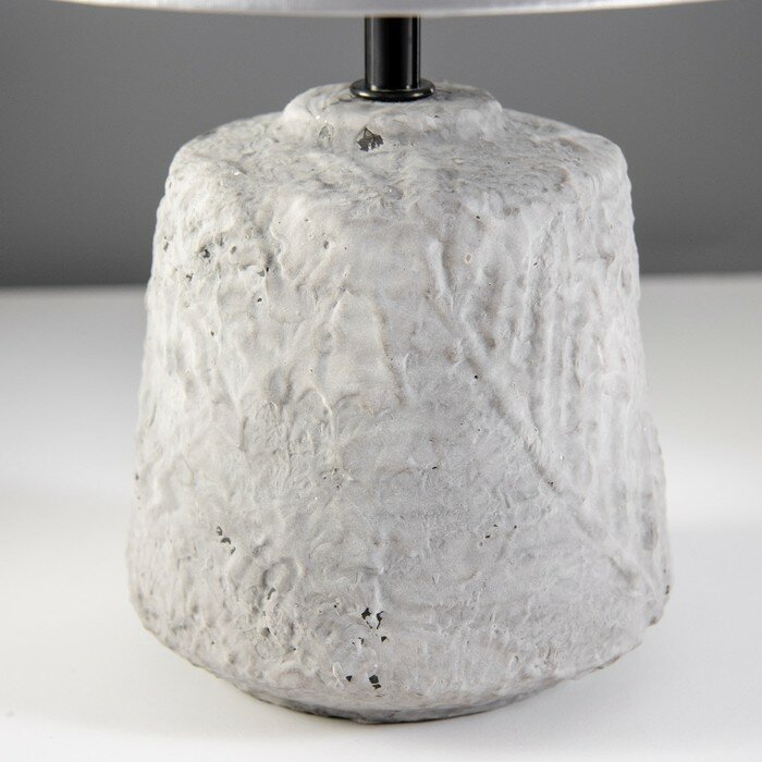 Настольная лампа "Вурст" Е14 40Вт серый 30х30х33см - фотография № 4
