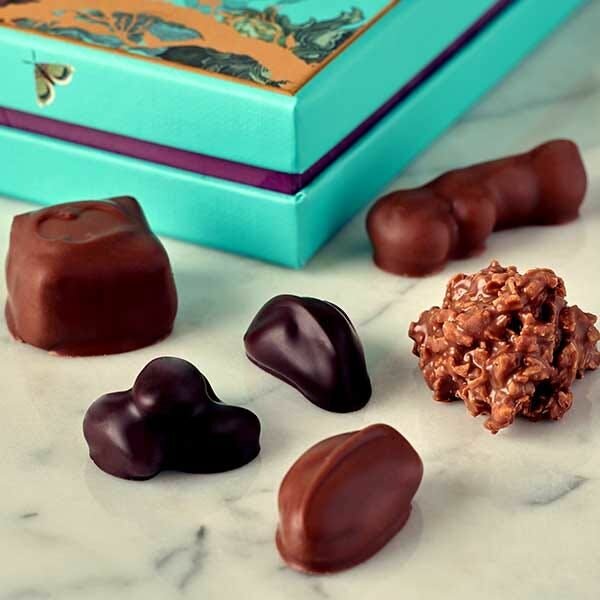 Набор шоколада Fortnum&Mason Chocolate Nut Selection, 230г - фотография № 3