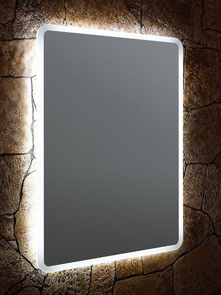 Настенное прямоугольное зеркало с подсветкой и подогревом размером 700х800 мм
