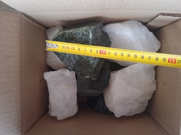 Микс Нефрит/Кварц колотые (размер 7-15 см) камни для печи бани и сауны упаковка 10 кг - фотография № 3
