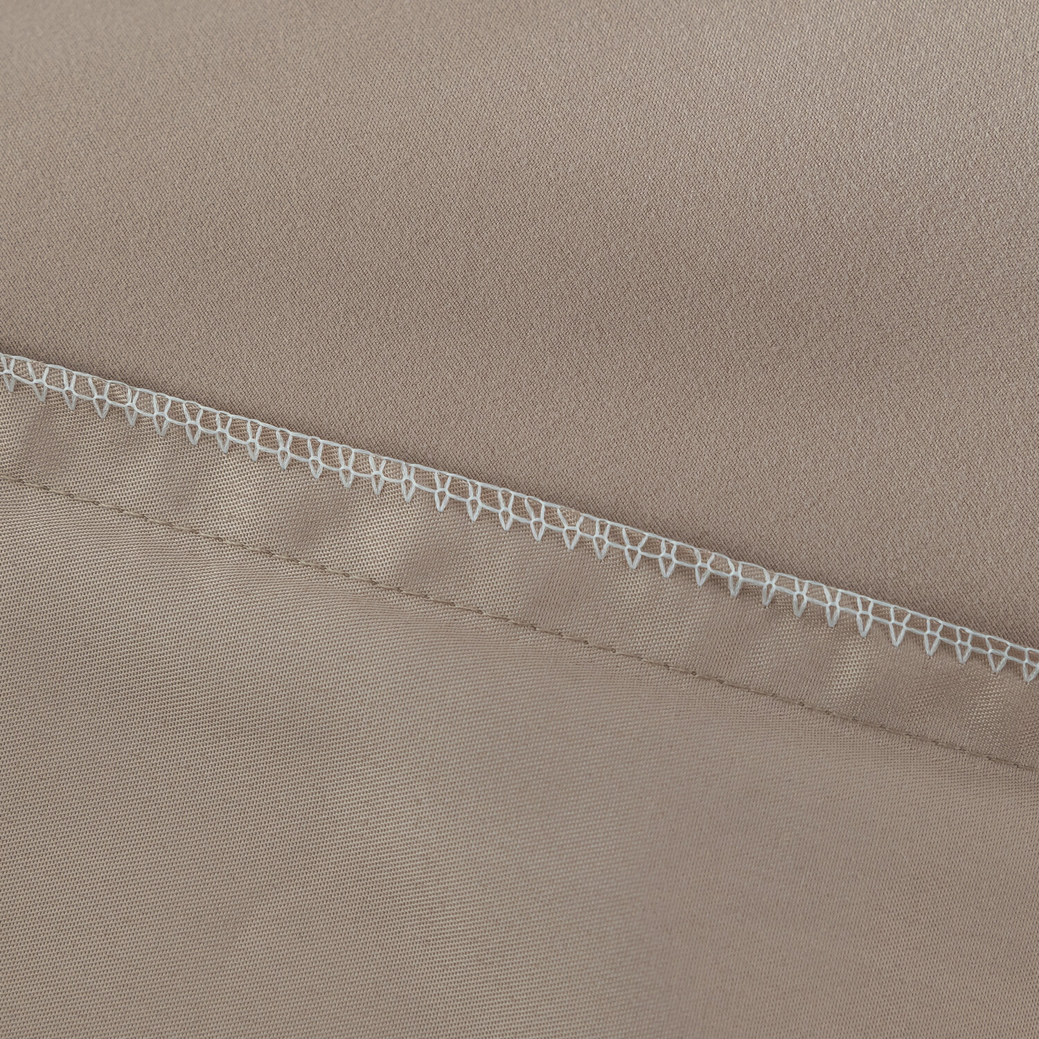 Комплект постельного белья Однотонный Сатин Вышивка CH028 Евро 4 наволочки - фотография № 9
