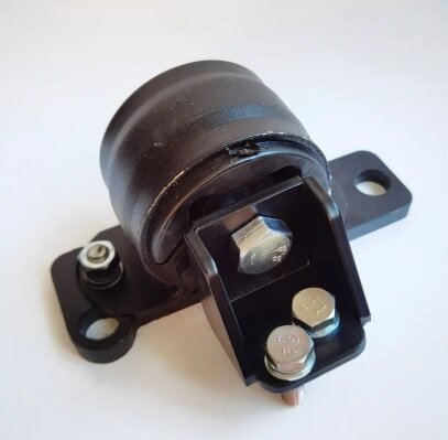 фото Усиленная правая опора двигателя Лада Веста