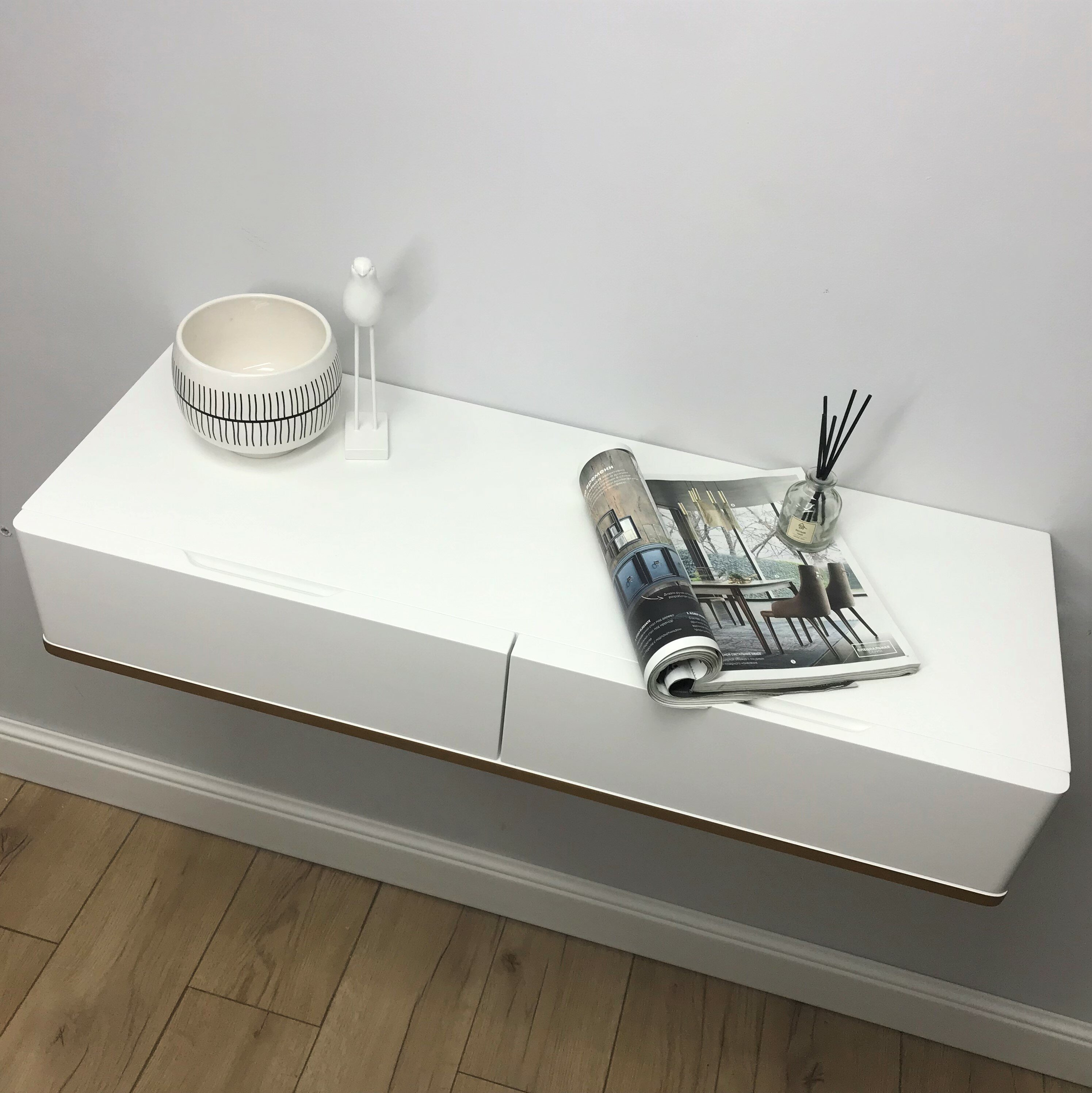 Туалетный столик в эмали подвесной, Bianko консольный столик, консоль навесная белая в спальню, в прихожую 100х32х16 см. Дизайнерская мебель Grande House - фотография № 10
