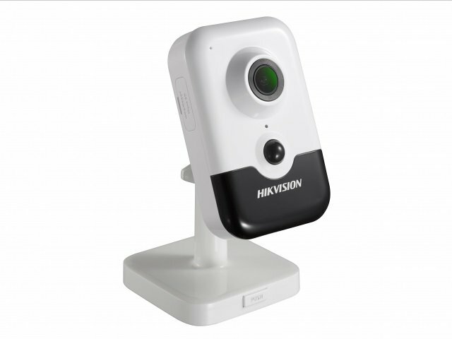 Профессиональная видеокамера IP компактная Hikvision DS-2CD2423G0-IW (2.8mm)