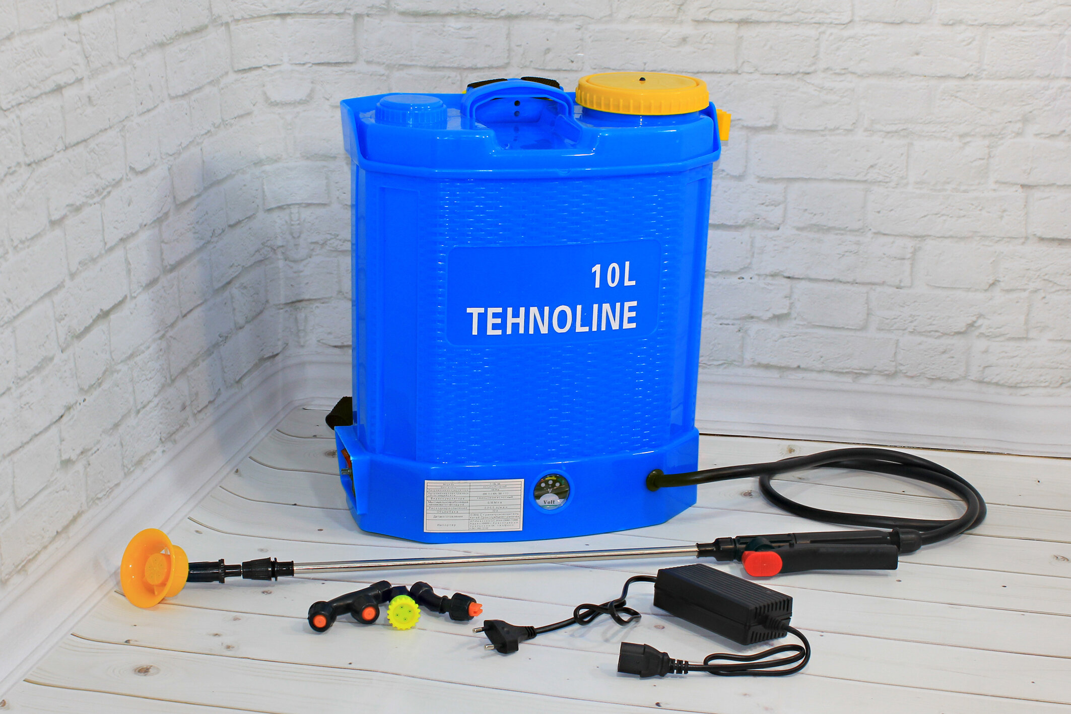 Опрыскиватель Tehnoline 10L-8A (8Ач) 10л. Ранец - фотография № 6