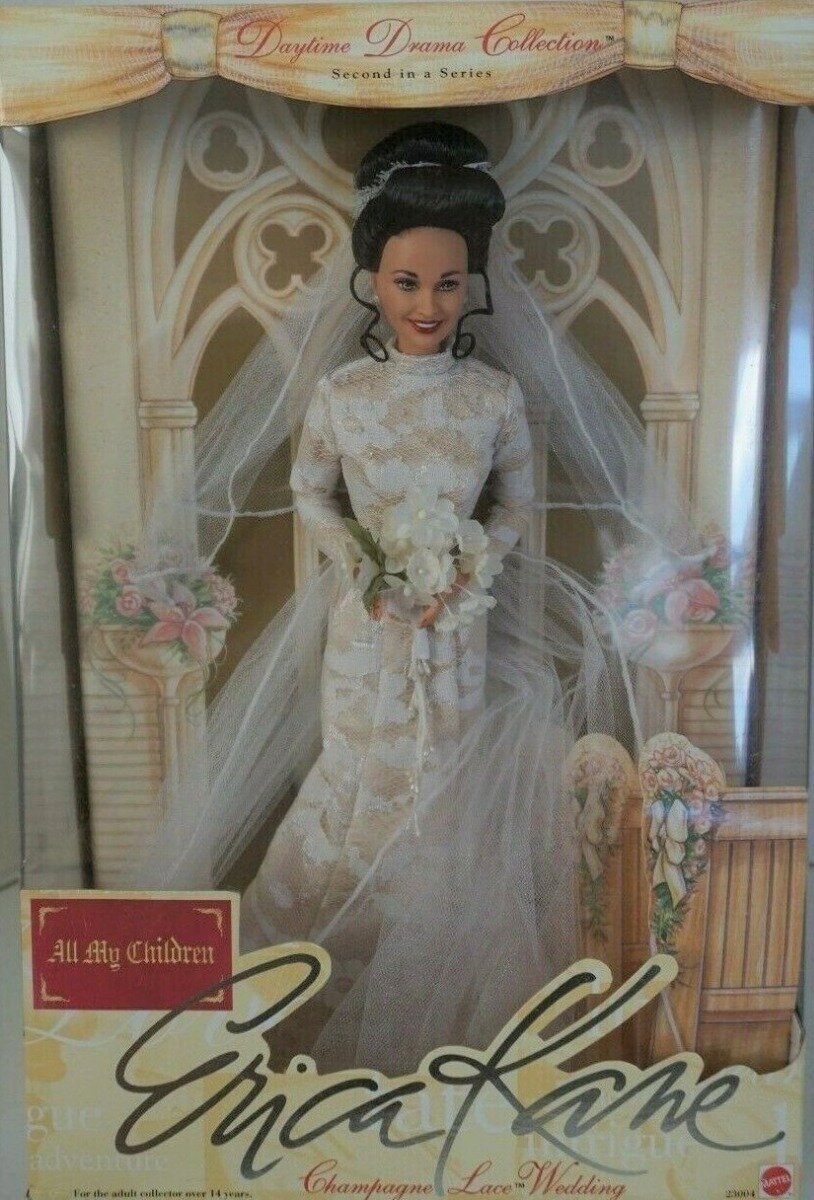 Кукла Barbie Erica Kane All My Children Champagne Lace Wedding (Барби Эрика Кейн "Все мои дети" свадебное платье цвета шампань)