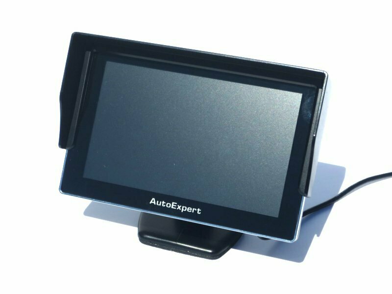 Автомобильный монитор AutoExpert DV-550