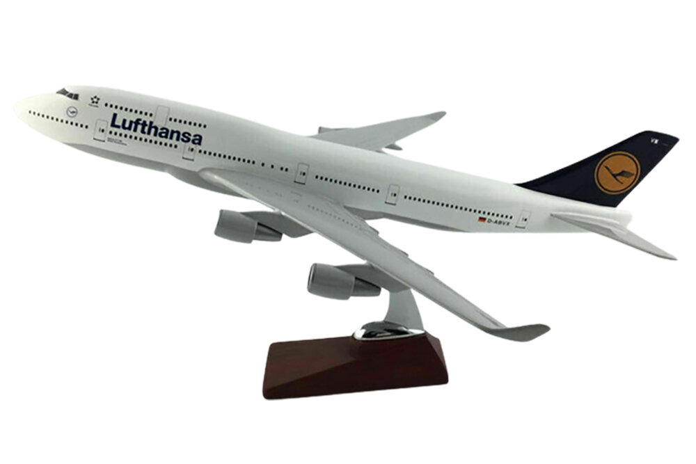 BOEING 747 LUFTHANSA (47 CM LONG) | модель самолета BOEING 747 KLM боинг люфтганза С освещением салона на шасси длина 47 СМ