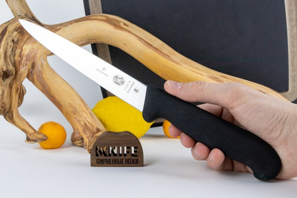 Нож филейный X50CrMoV15 Fibrox 5.3703.18 от Victorinox