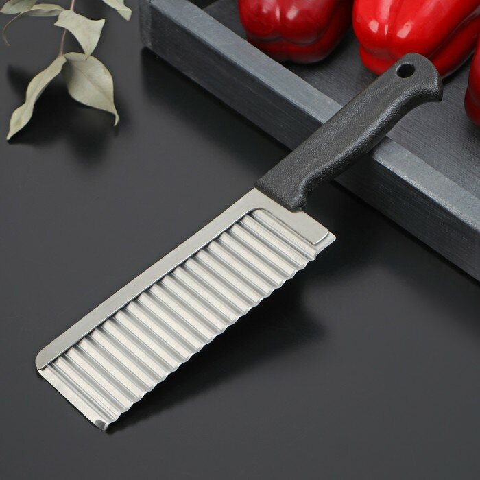 фото Овощерезка фигурная Доляна «Помощник», 26 см, цвет чёрный