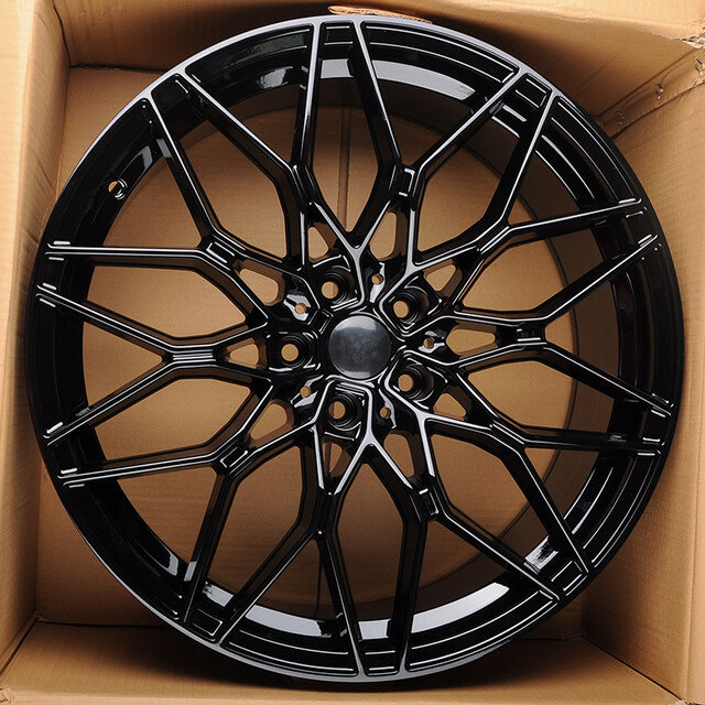Колесный диск KoKo Kuture 0292 8.5x20/5x120 D72.6 ET25 GLOSS BLACK