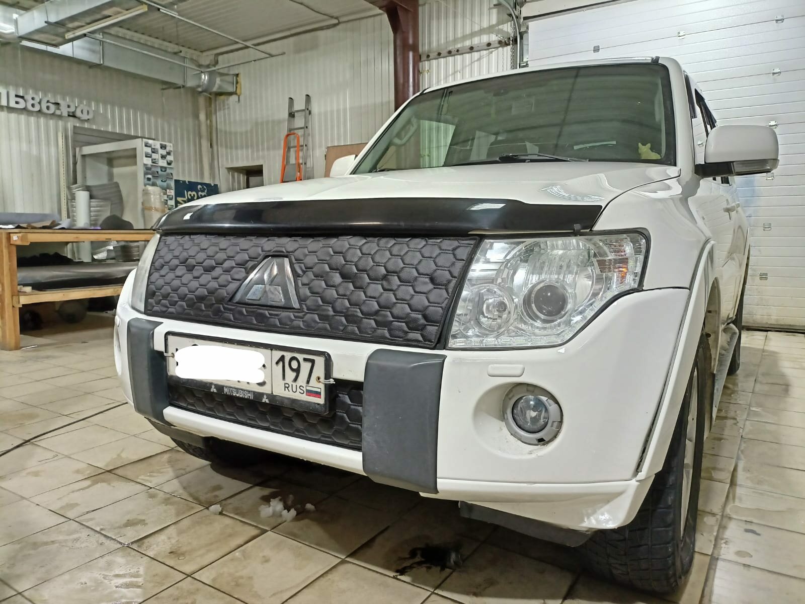 Утеплитель радиатора для Mitsubishi Pajero 4 2011 – 2014 IV Рестайлинг 1 Комплект верх/низ