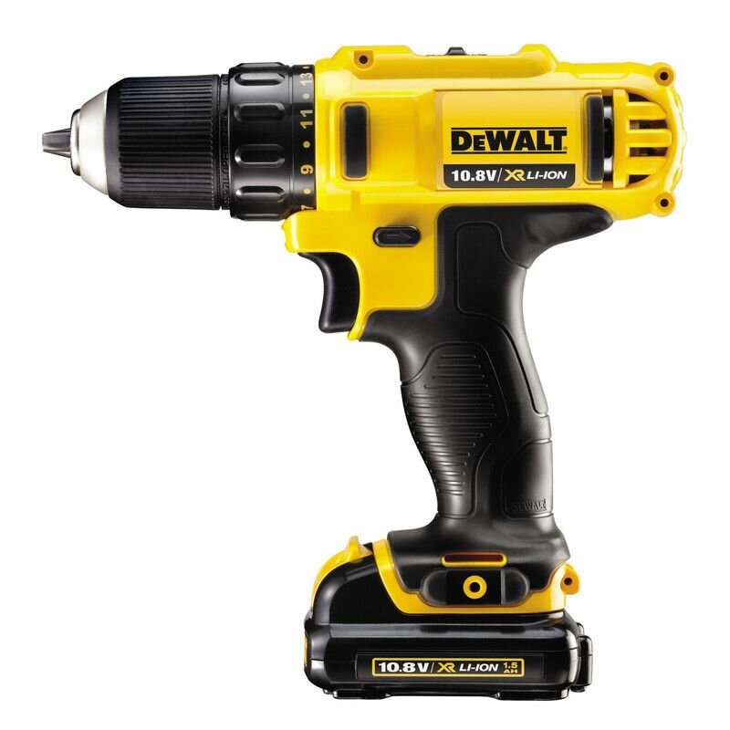 Аккумуляторная дрель-шуруповерт DeWALT DCD710D2