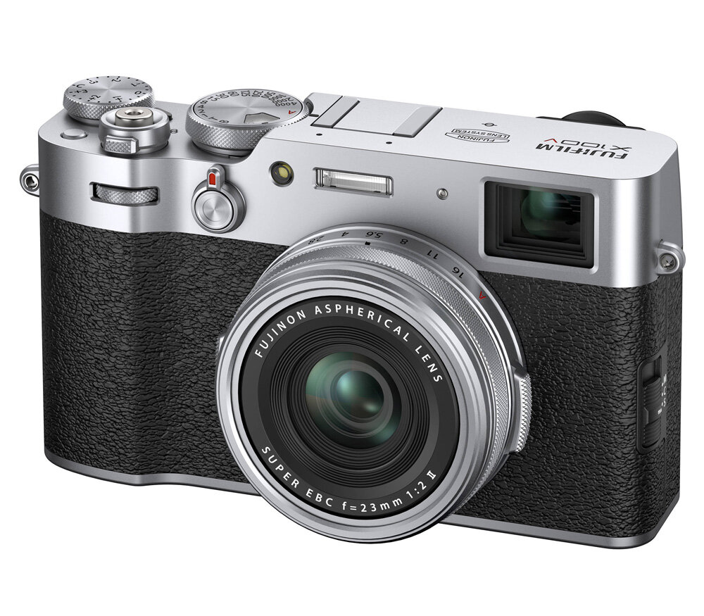 Компактный фотоаппарат Fujifilm X100V серебристый