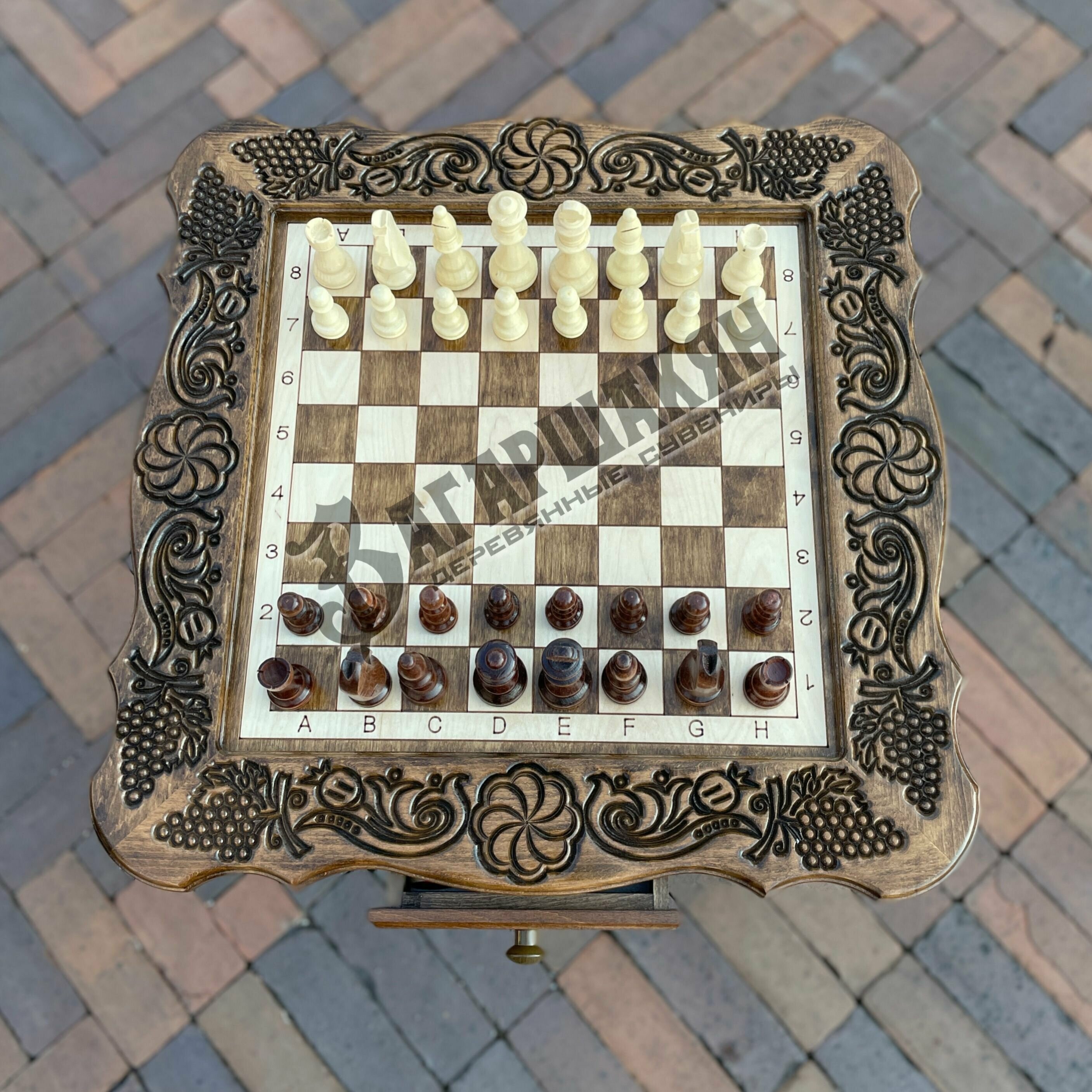 Шахматный столик 60на60 - фотография № 5