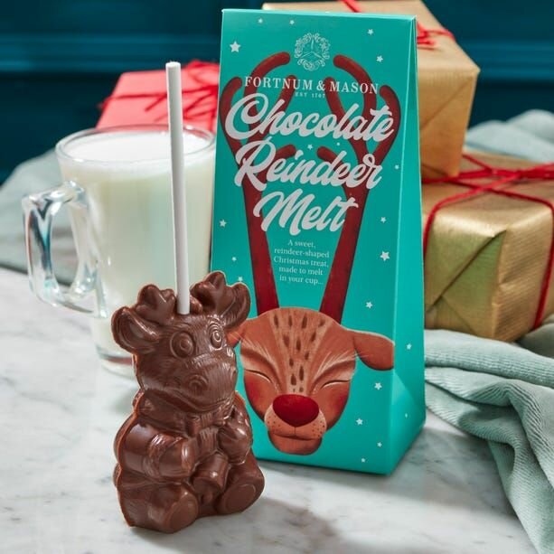 Шоколадная бомбочка Fortnum and Mason Reindeer Hot Chocolate Melter 2х50 гр - фотография № 2