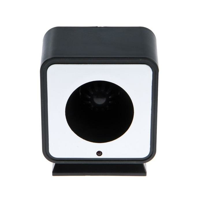 фото Отпугиватель вредителей LuazON LRI-25, ультразвуковой, 150 м2, 220 В, черный