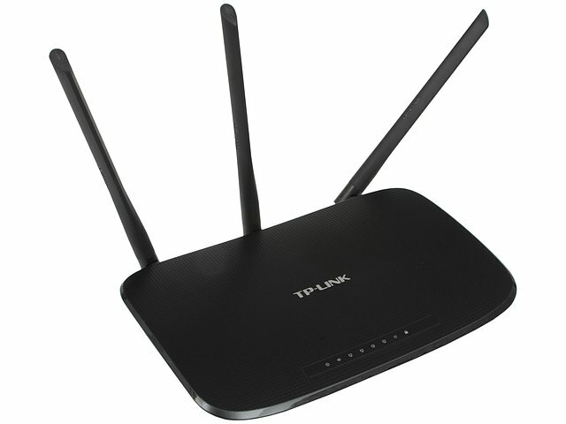   TP-Link   TP-Link TL-WR940N WiFi 450/. + 4  LAN 100/. + 1 