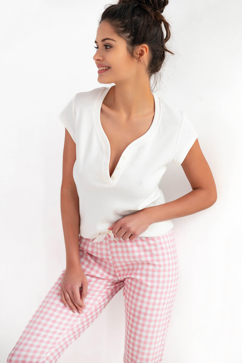 Пижама женская SENSIS Anastasia, футболка и брюки, белый (Размер: S) - фотография № 2