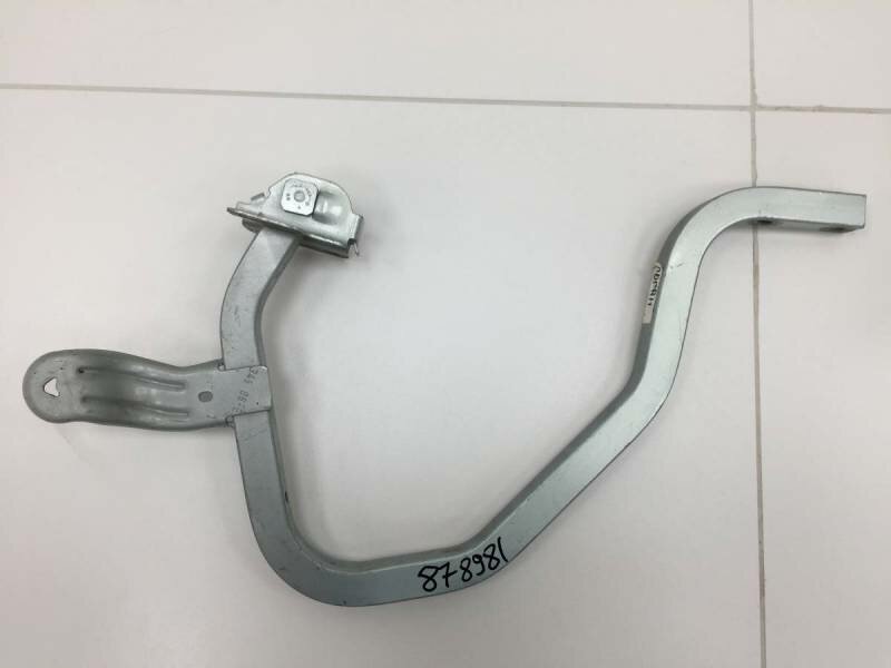 Петля крышки багажника Renault Logan 1 2005-2014 кат.номер: 6001546879