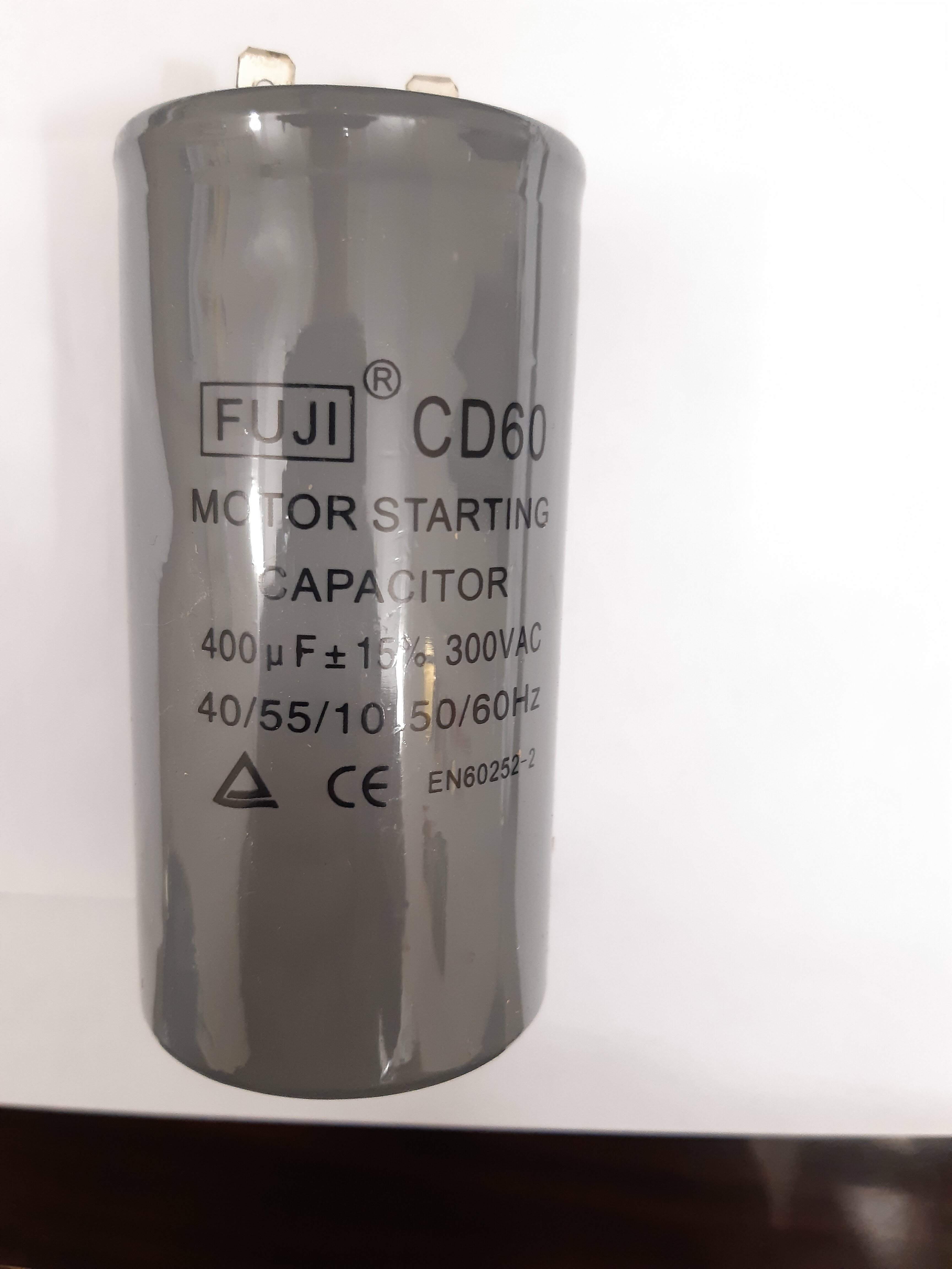 Конденсатор пусковой FUJI CD60 (1+1 pin) 400 мкФ 300V алюминий 45x90мм (Ж)