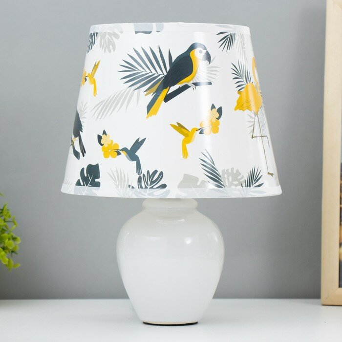 фото Настольная лампа "Экзотика" Е14 15Вт белый RISALUX