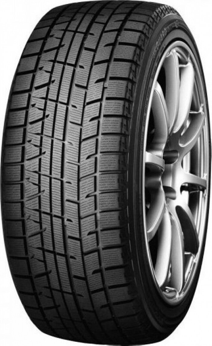 215/65 R16 Yokohama iceGuard Studless iG50+ 98Q