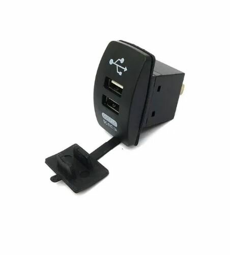 фото Розетка USB встраиваемая в авто с синей подсветкой