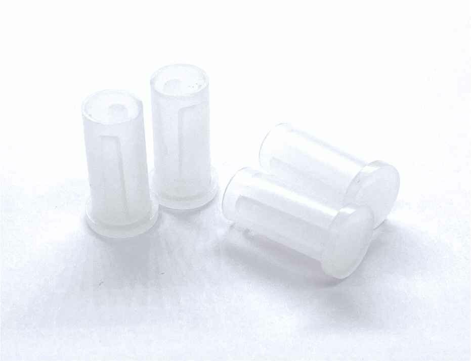 KO-026002 Пластиковая заглушка на распылитель 7 мм (белая)