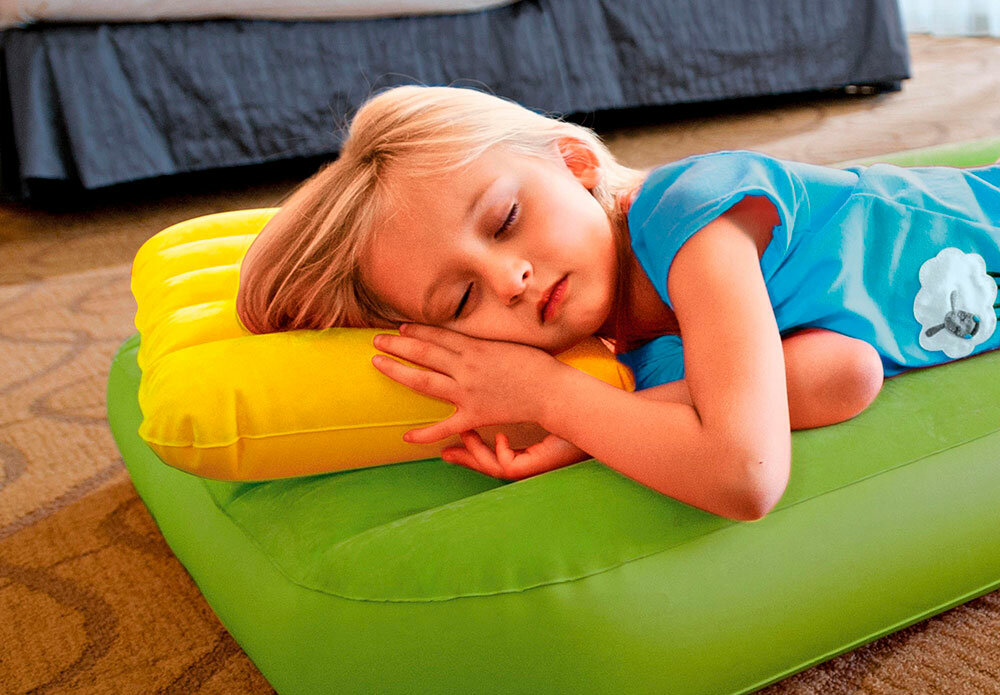 Подушка надувная Intex детская, 43х28х9 см, от 3 лет, неморозостойкая (68676) - фотография № 4